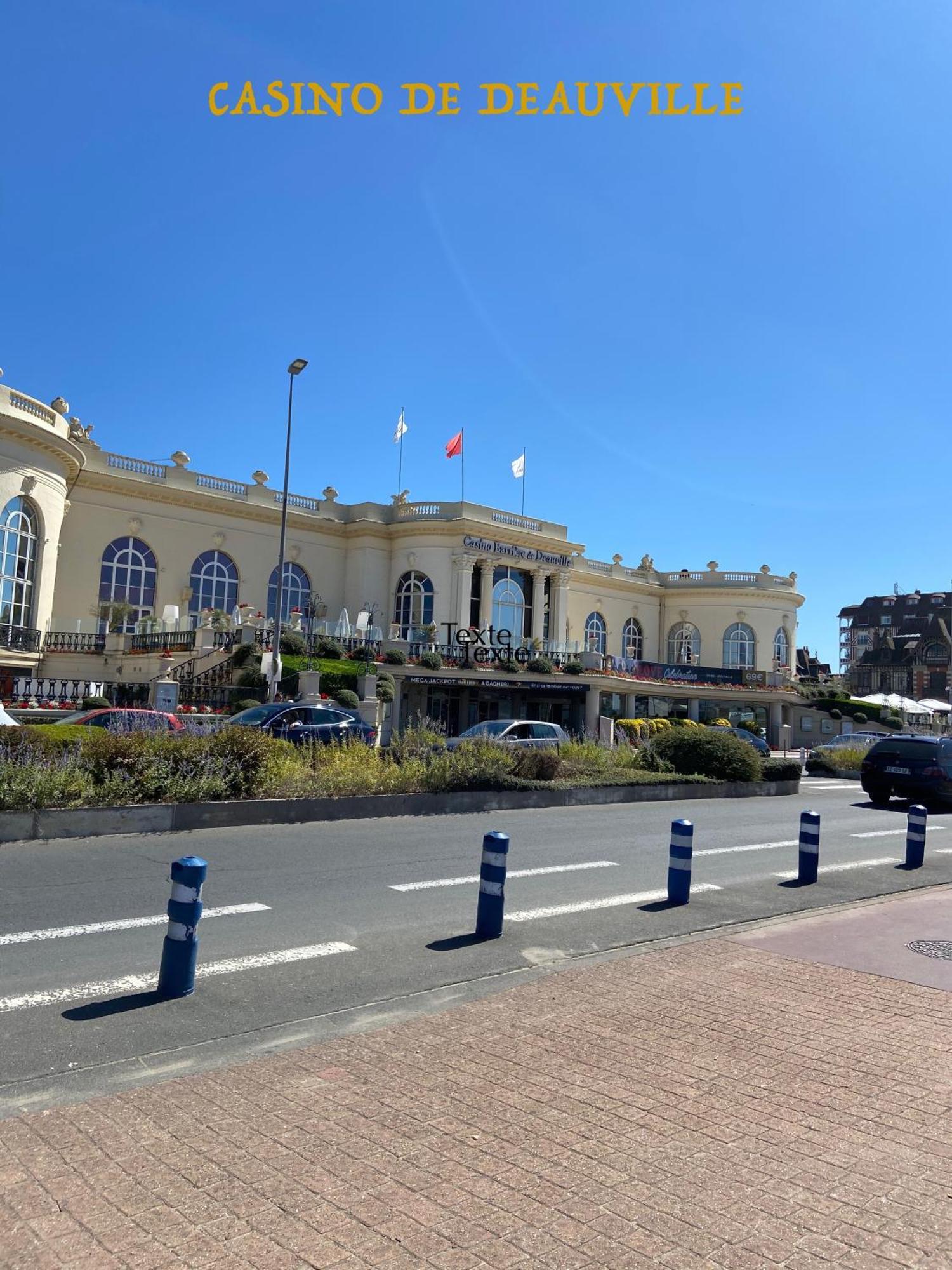 La L'oiseau Bleu Proche De La Et De Deauville !!! Awards 2025