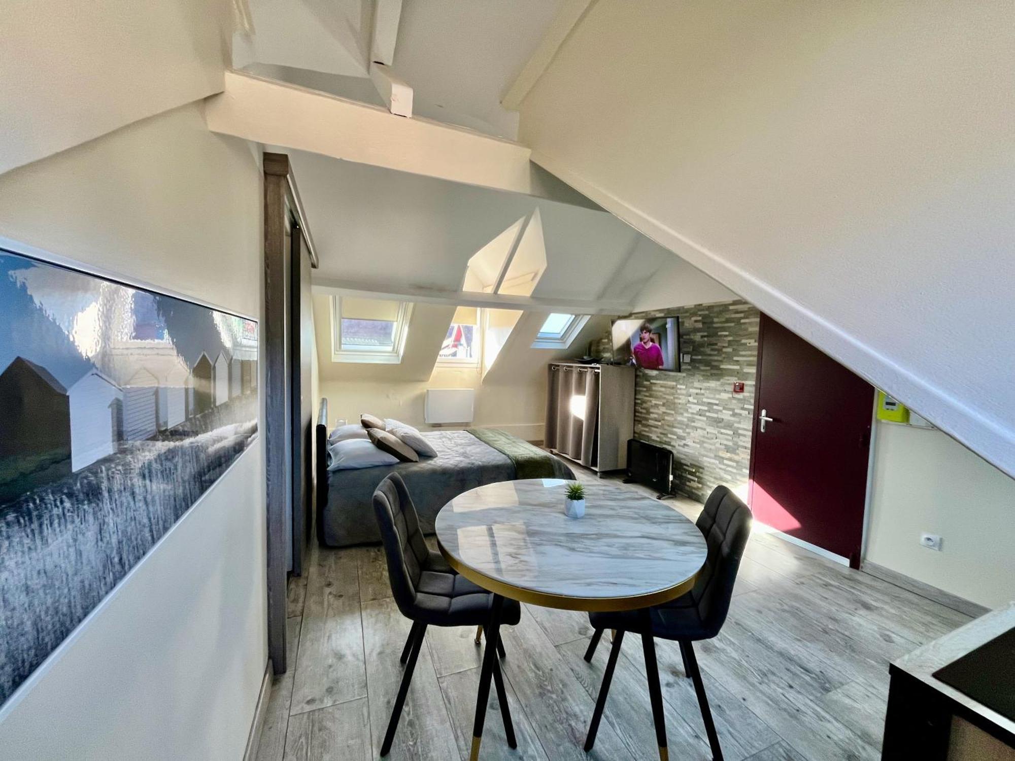 Apartment La L'oiseau Bleu Proche De La Et De Deauville !!! Awards 2025 *